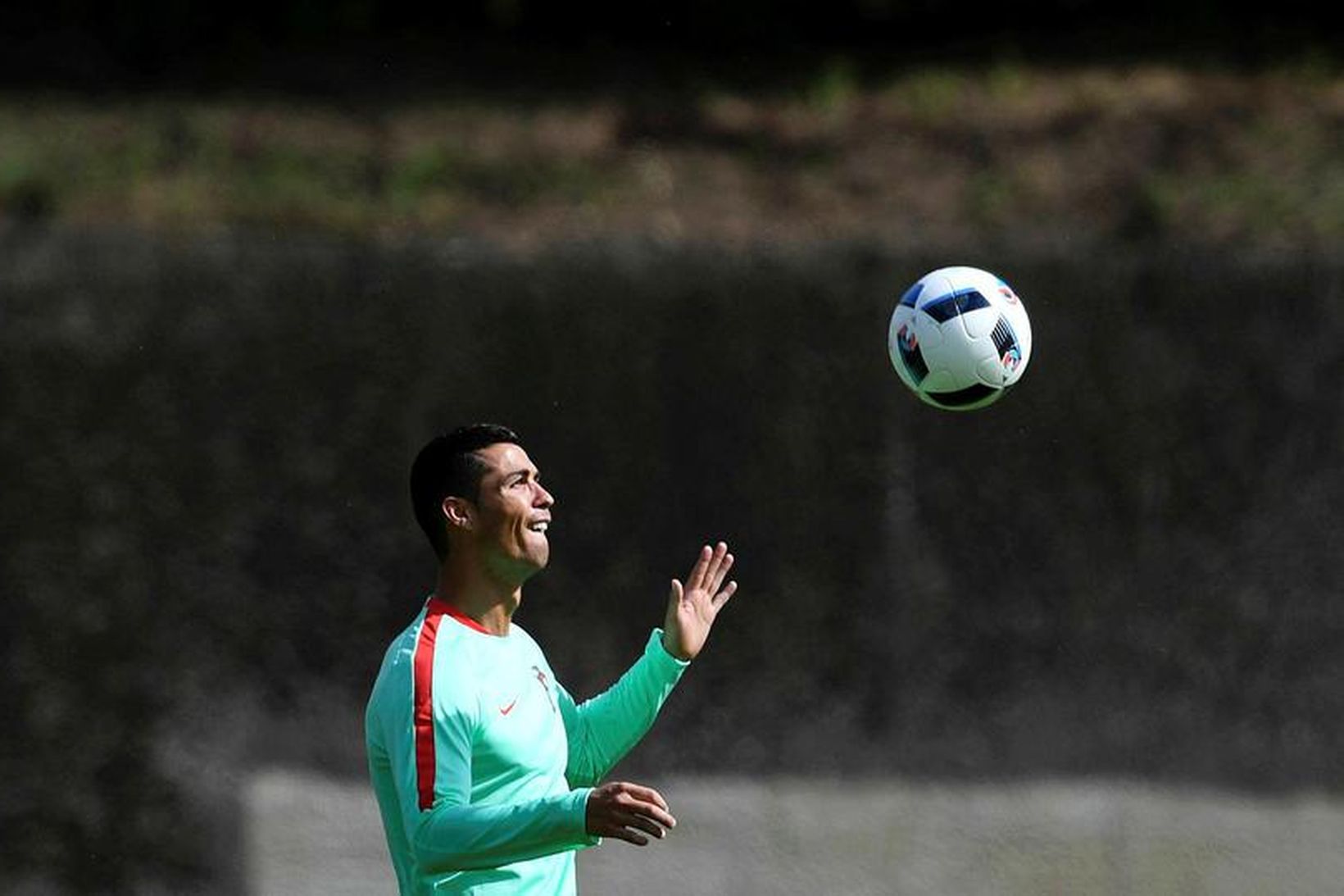 Cristiano Ronaldo á æfingu portúgalska landsliðsins í gær.
