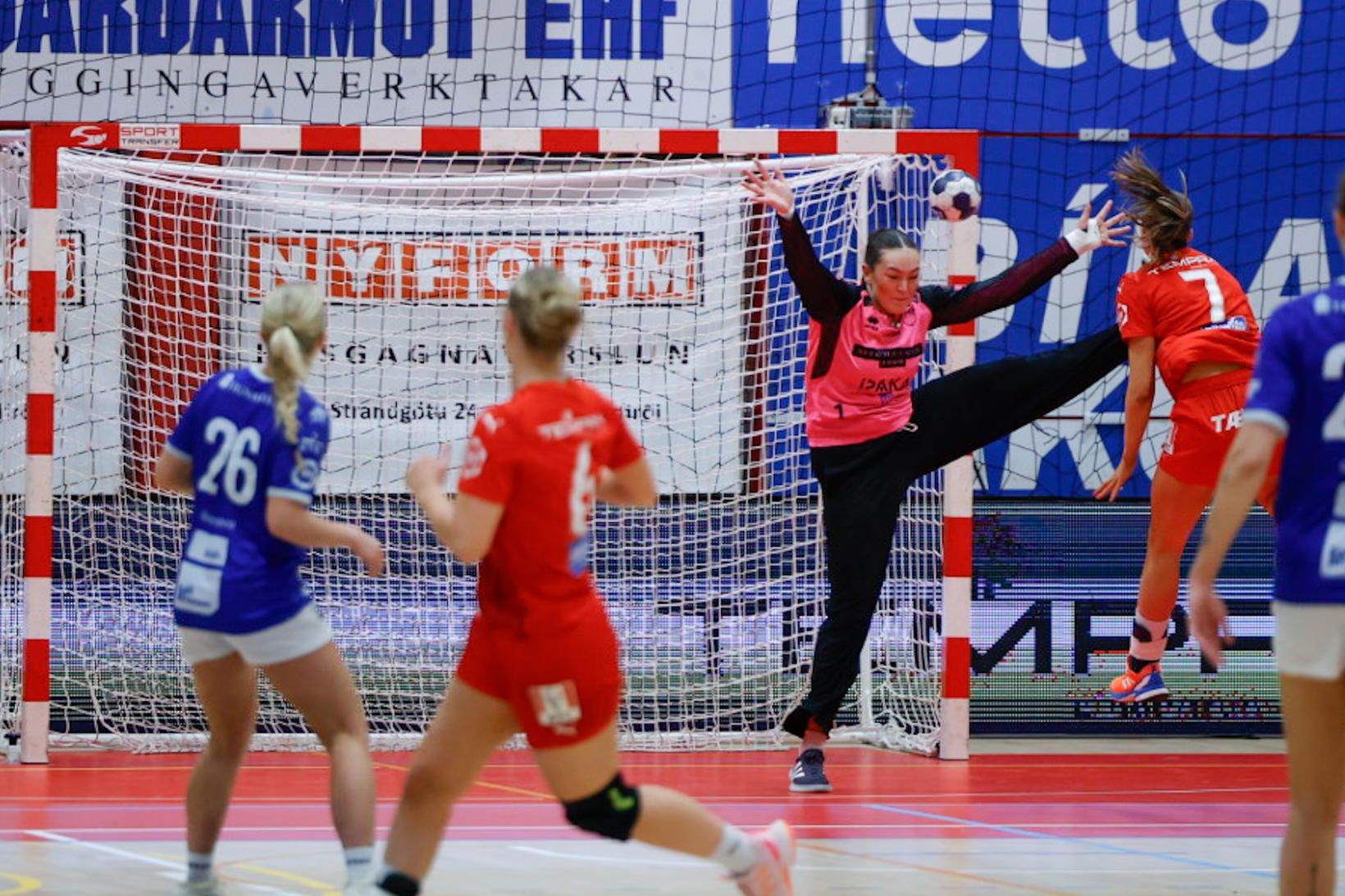 Rakel Oddný fór á kostum á Ásvöllum