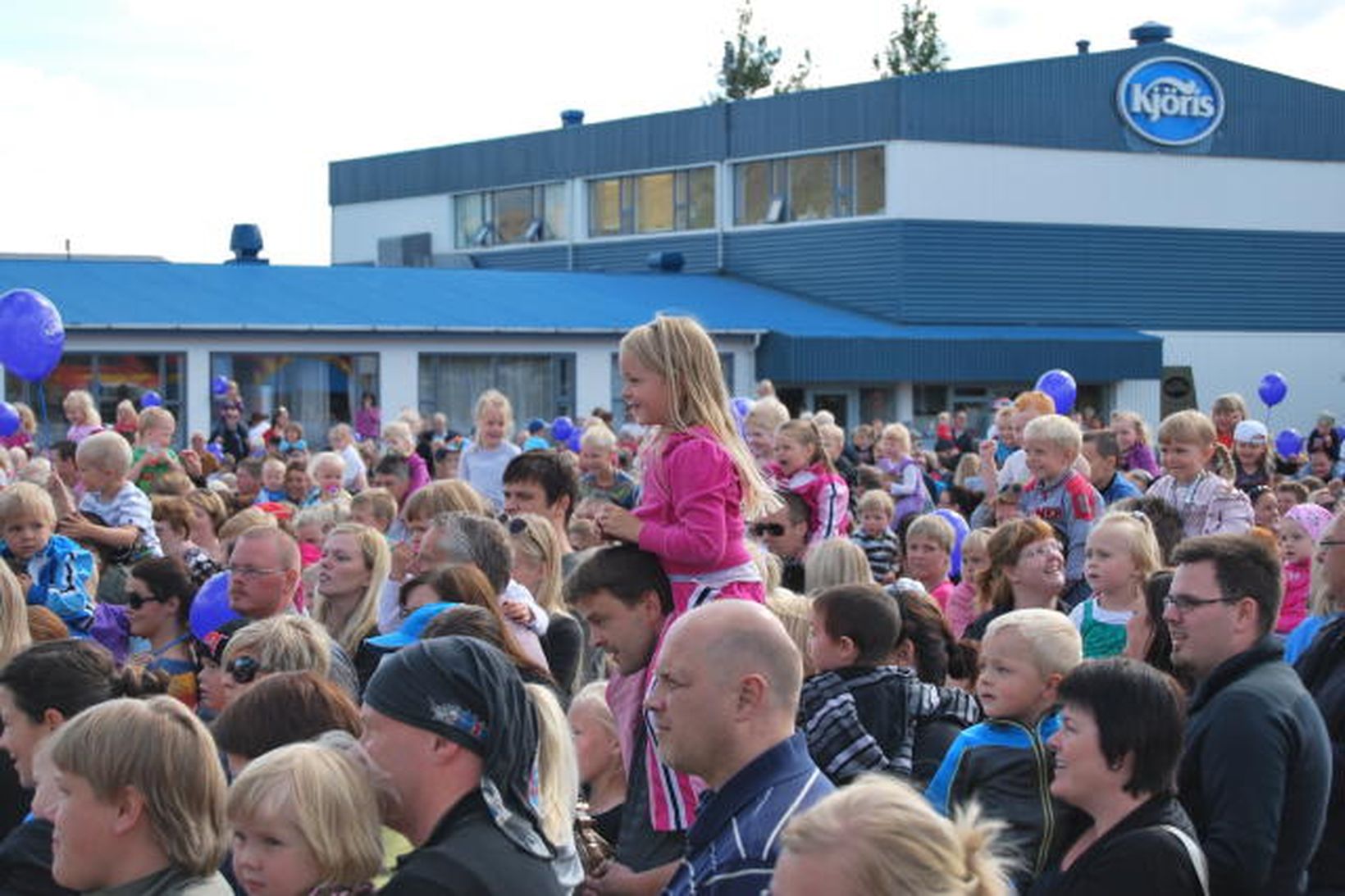 Það er margt um manninn í Hveragerði í dag