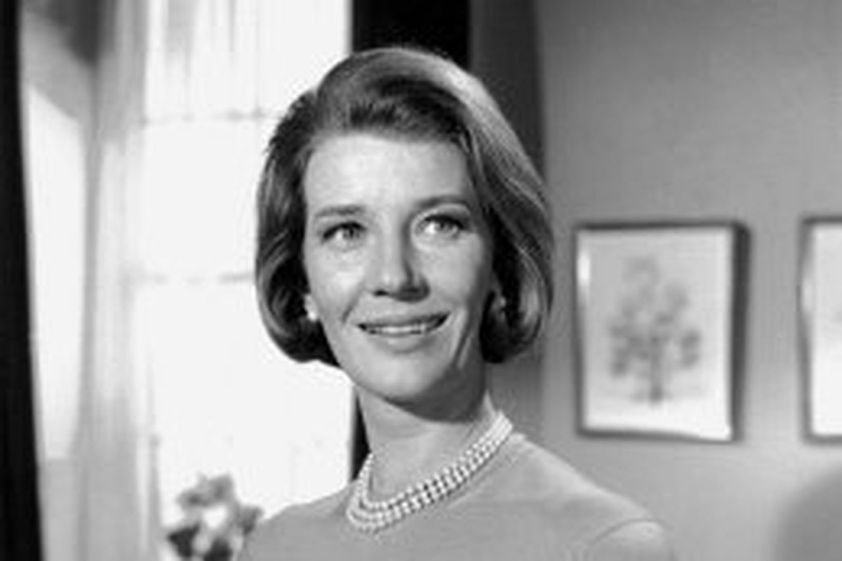 Kanadíska leikkonan Lois Maxwell.