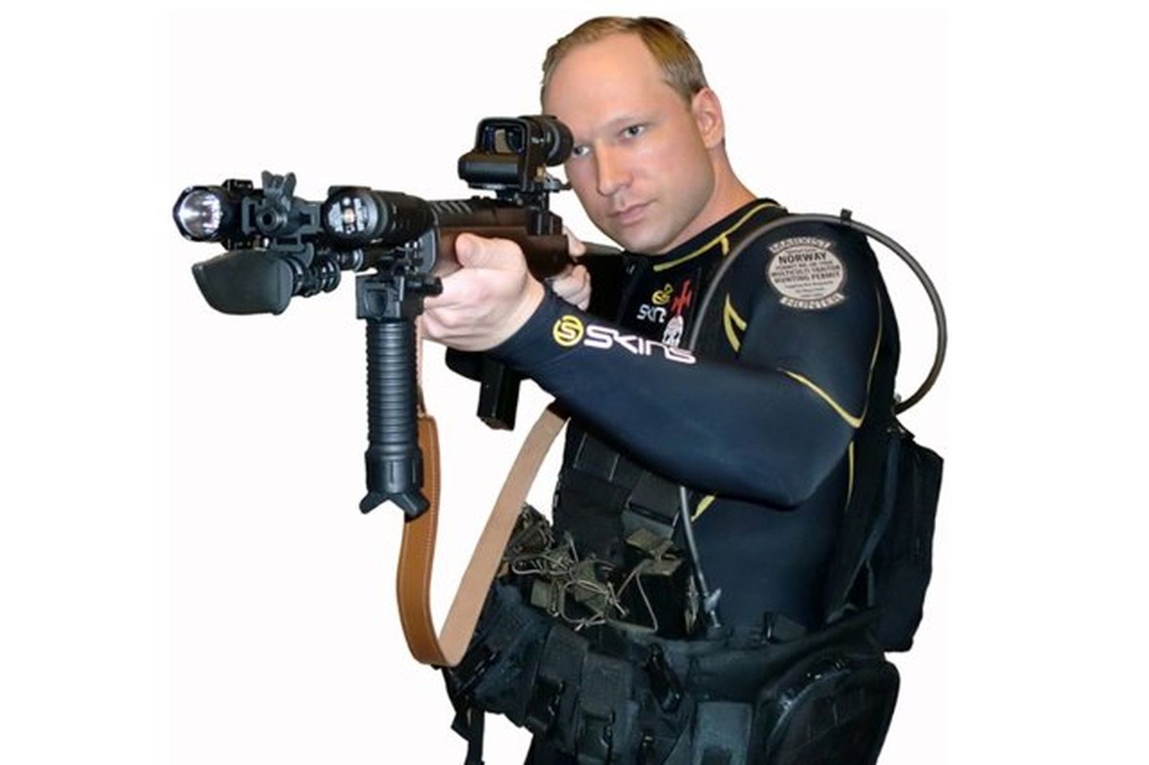 Mynd af Breivik sem tekin er úr stefnuyfirlýsingu hans, sem …