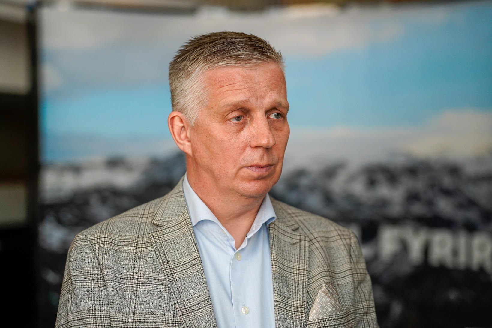 Víðir varar við auknu aðgengi ferðamanna að eldgosinu.