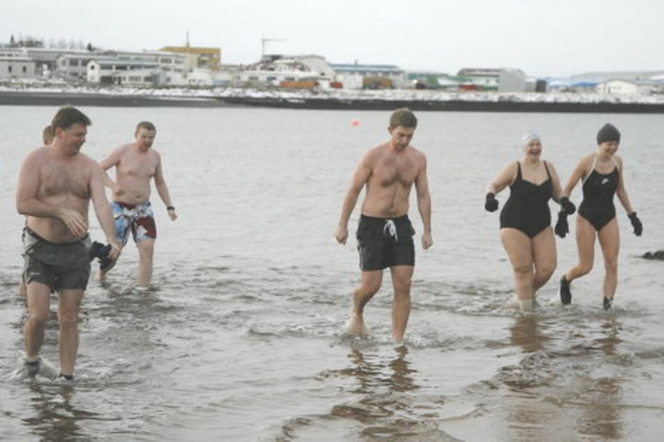 Sjósund í Nauthólsvík