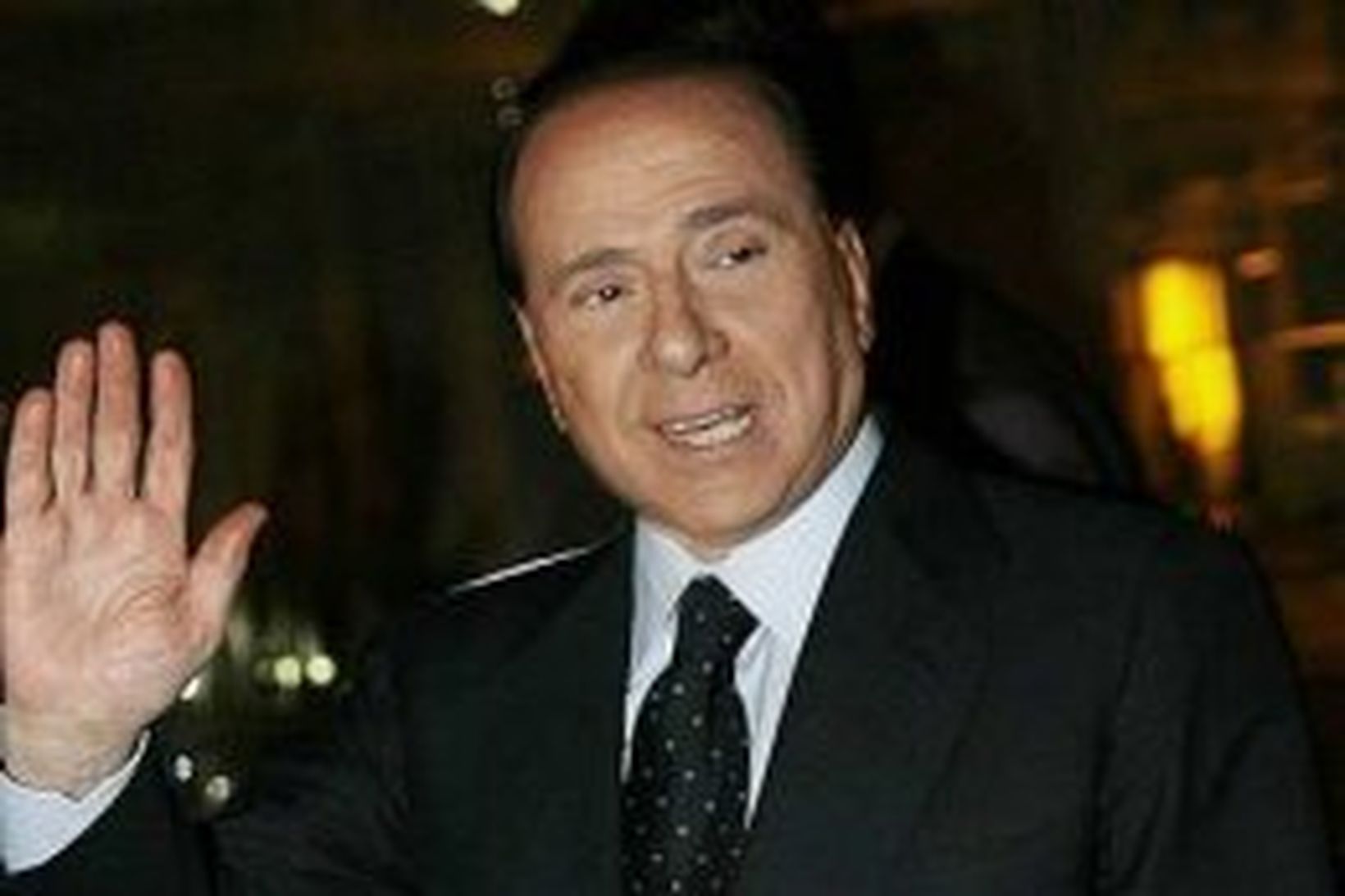 Berlusconi vill fá kosningar á Ítalíu sem fyrst.