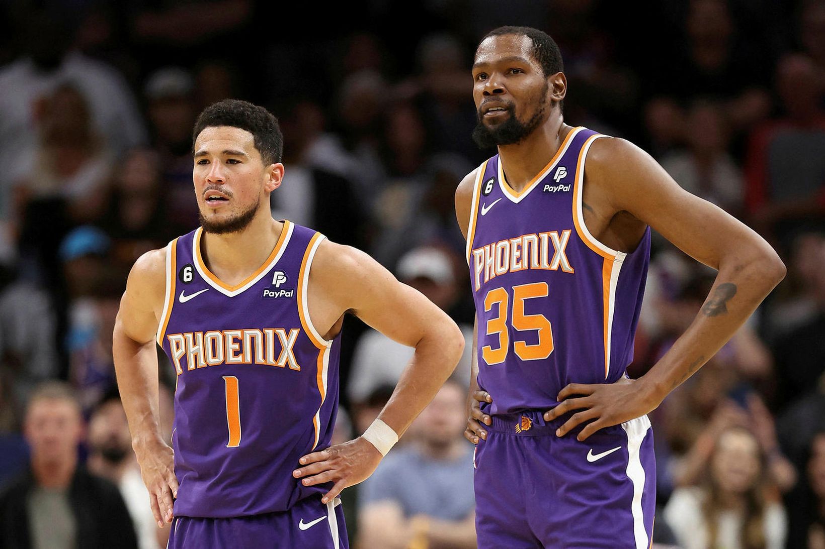 Devin Booker og Kevin Durant voru stigahæstir hjá Phoenix Suns.