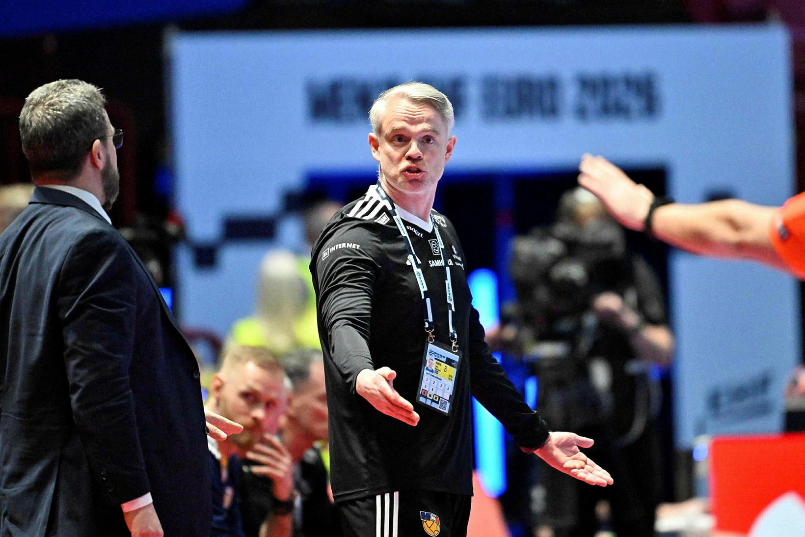 Snorri Steinn gerði sex ára samning