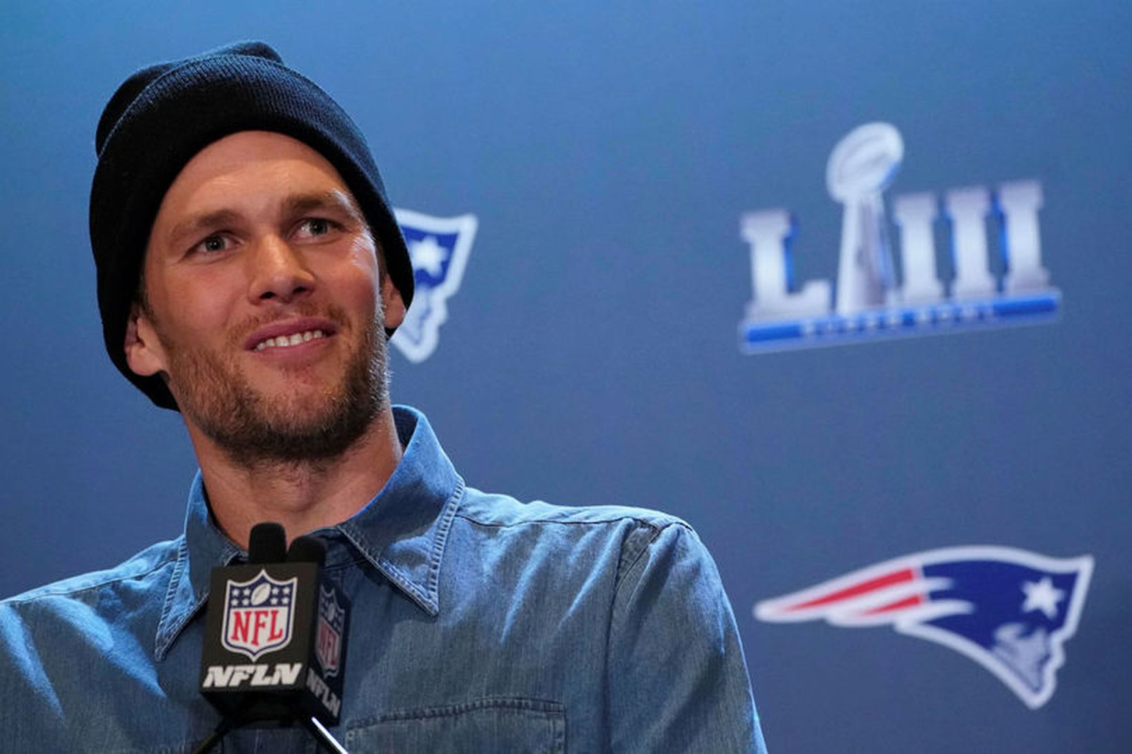 Tom Brady, leikstjórnandi New England Patriots, er sigursælasti leikmaður NFL-deildarinnar …