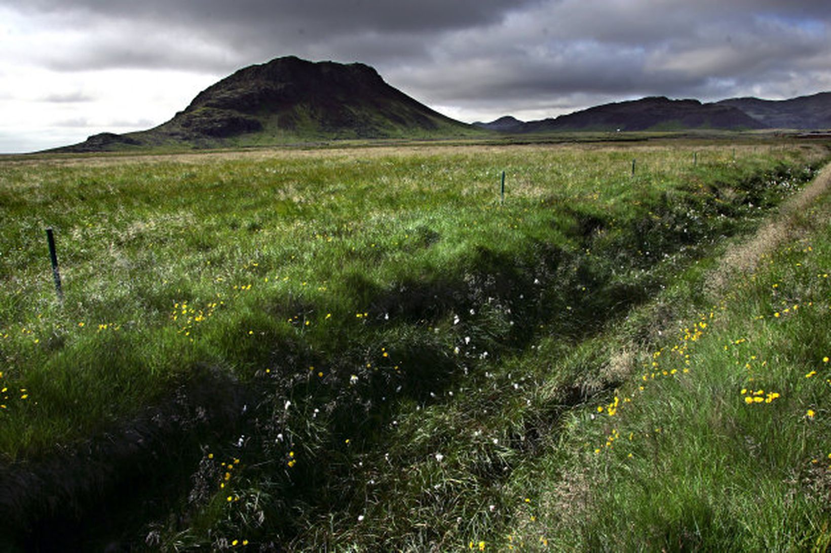 Fjallið Arnarfell í Krísuvík.