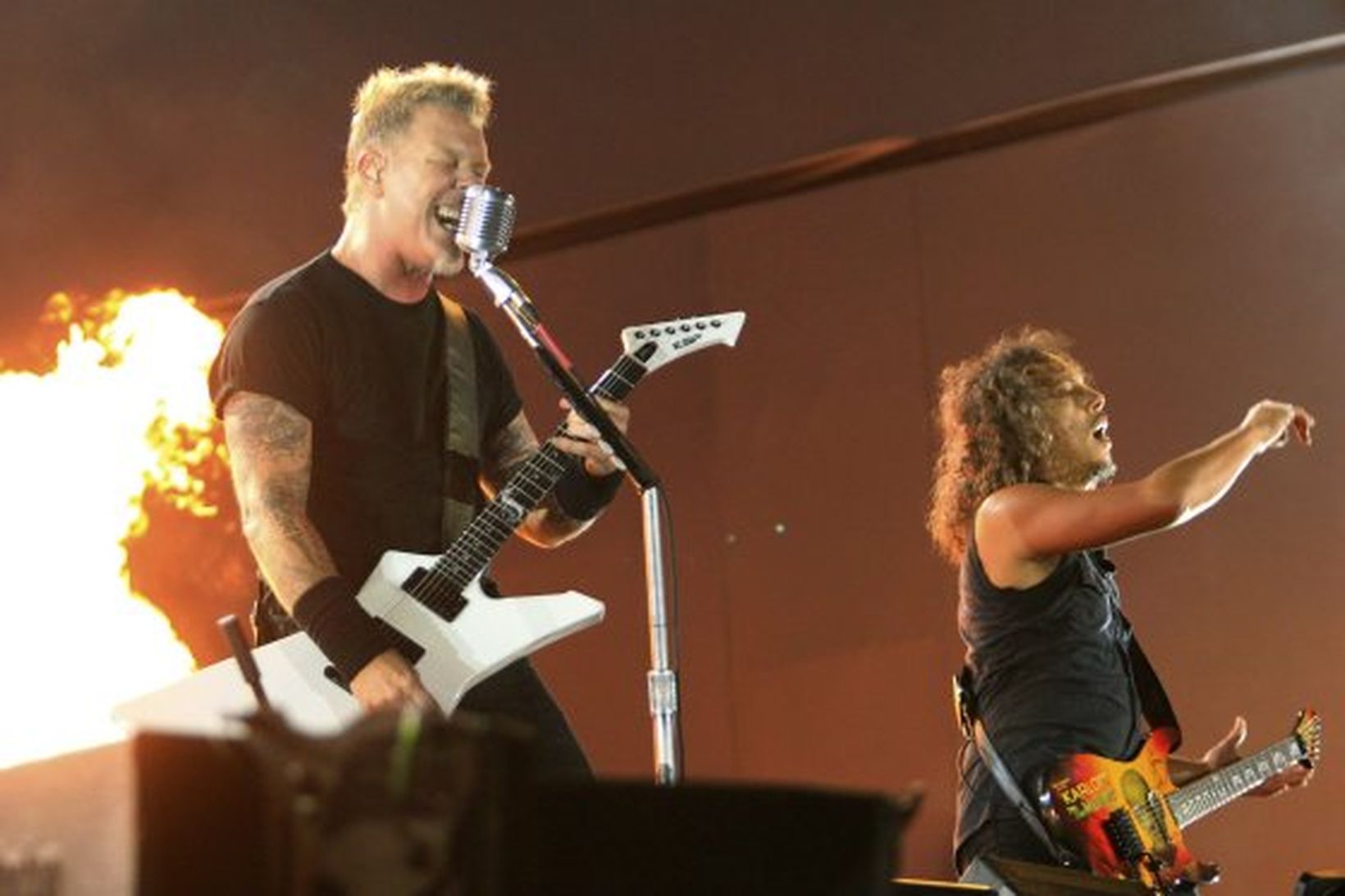 Þungarokkhljómsveitin Metallica á tónleikum.
