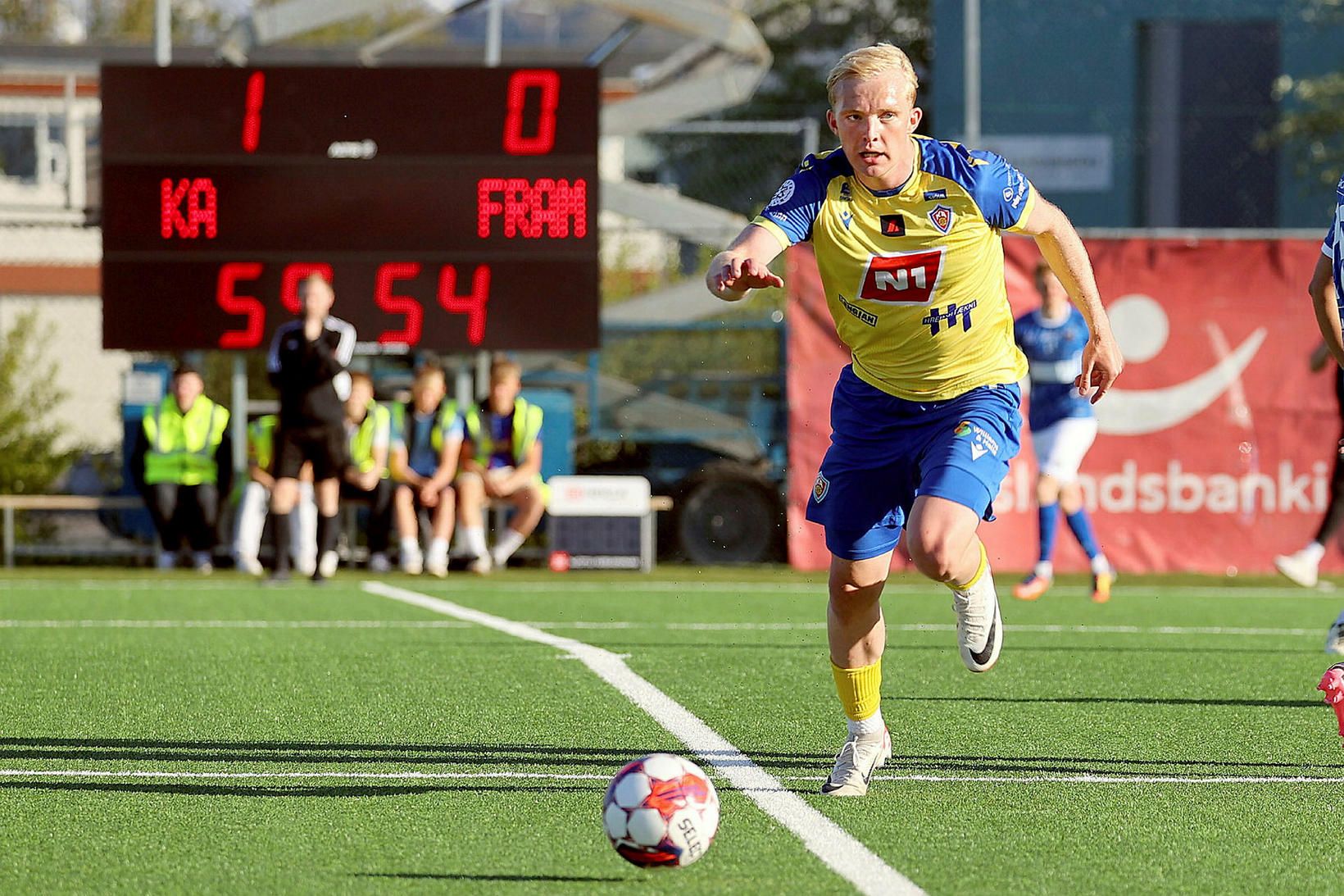 Bjarni Aðalsteinsson í leik KA og Fram í fyrra þar …