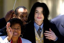 Michael Jackson með móður sinni Katherine.