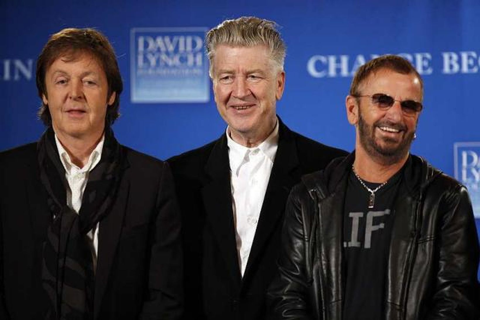 David Lynch á milli þeirra Pauls McCartney og Ringo Starr …