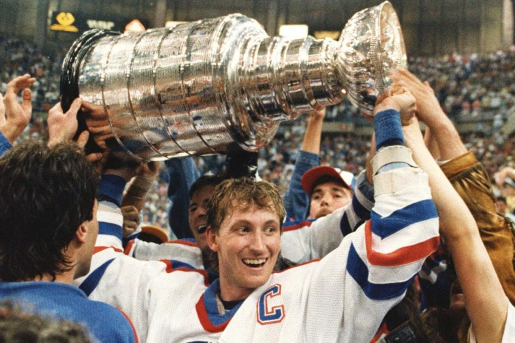 Wayne Gretzky vann Stanley bikarinn fjórum sinnum með Edmonton Oilers.