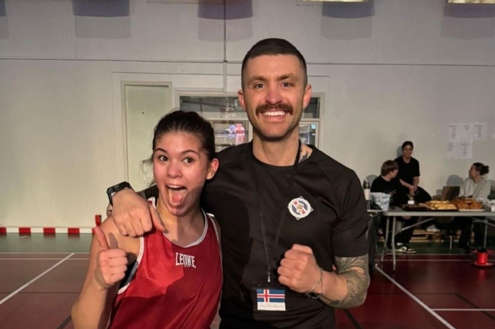 Erika Nótt Einarsdóttir ásamt þjálfaranum Davíð Rúnari Bjarnasyni.