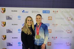 Eygló Fanndal Sturludóttir ásamt móður sinni Hörpu Þorláksdóttur.