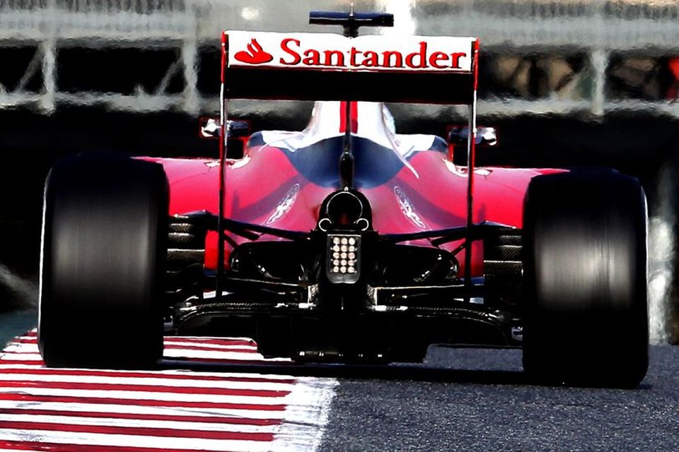 Menn sáu flestir bara afturendann á Ferraribíl Sebastians Vettel í Barcelona í dag.