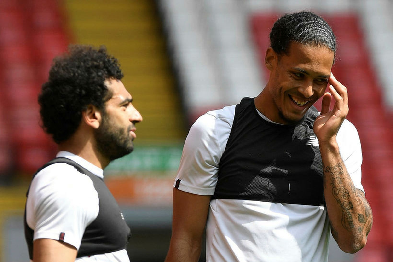 Mohamed Salah og Virgil van Dijk á æfingu á Anfield.