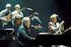 Brian Wilson steig á svið í Hörpu