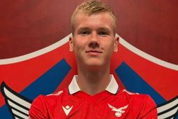 Ólafur Flóki Stephensen hefur framlengt við Val.