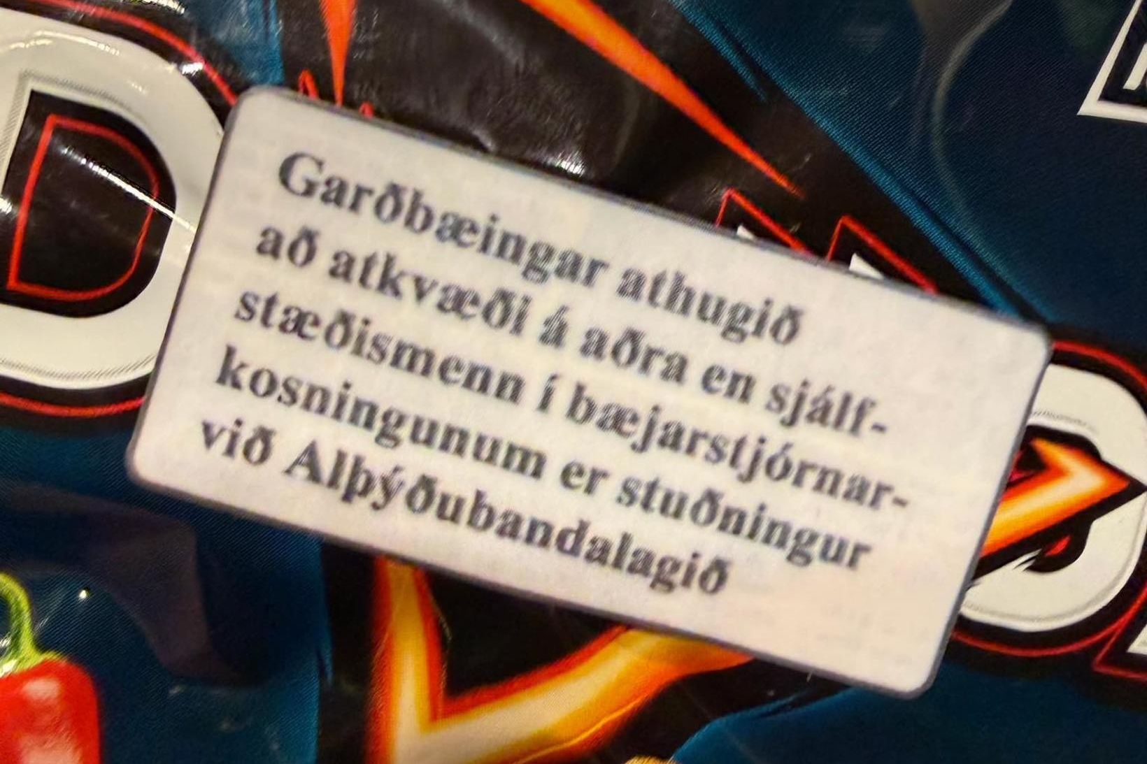 „Einkennilegt framlag í kosningabaráttuna“