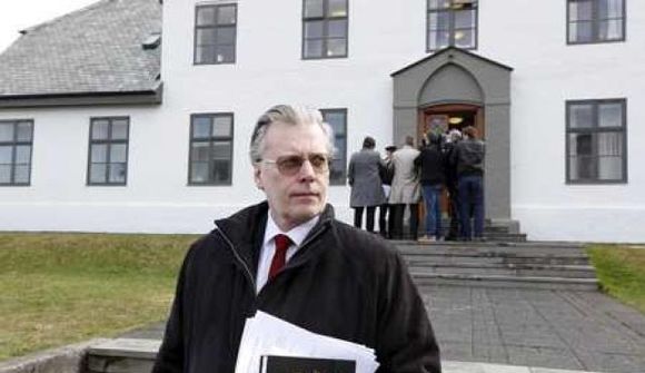 „Þetta rífur allt samfélagið á hol“