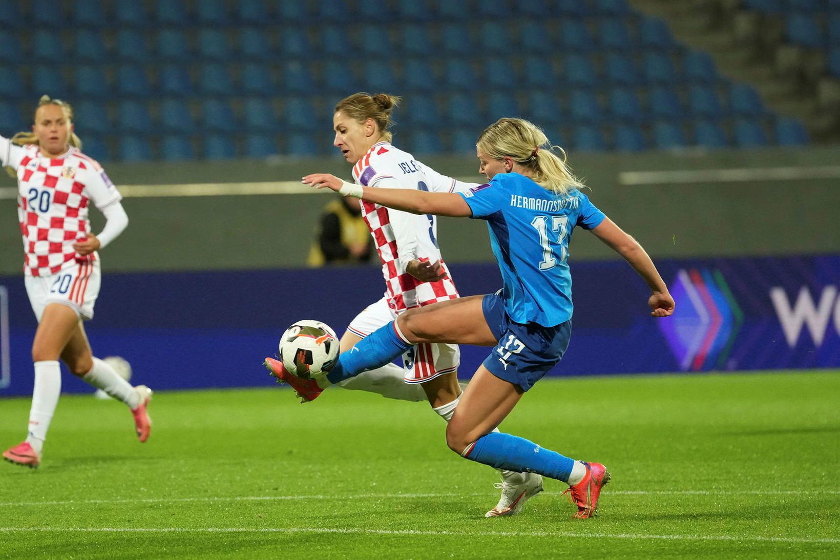 Ída Marín skorar tvö mörk í Svíþjóð