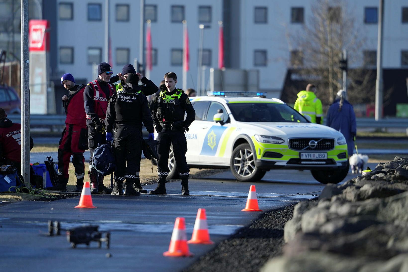 Lögreglan á höfuðborgarsvæðinu var með viðbúnað vegna leitarinnar í gær.