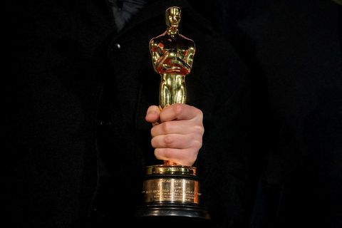 Samkvæmt nýrri reglu þurfa meðlimir Óskarsverðlaunaakademíunnar nú að horfa á allar tilnefndar kvikmyndir í heild …