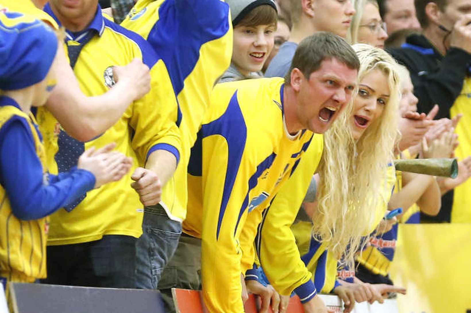 Stuðningsmenn Grindavíkur borga sektina