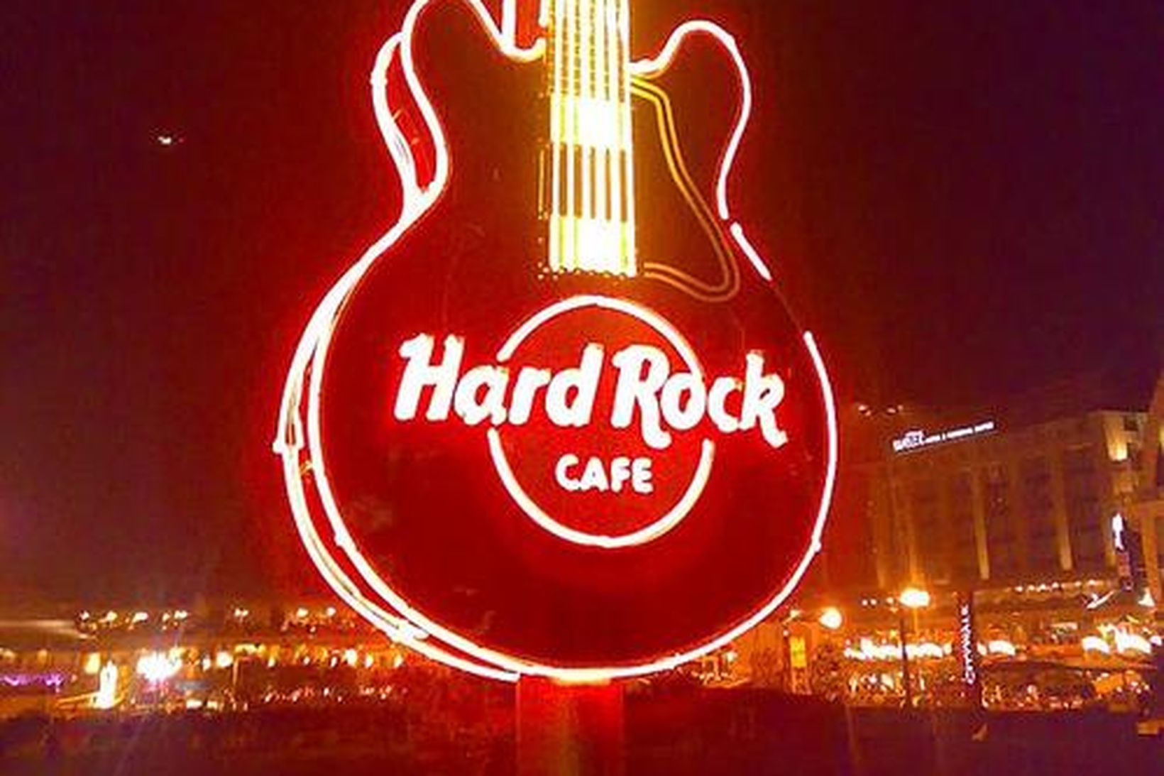 Hard Rock á Íslandi var lokað árið 2005.