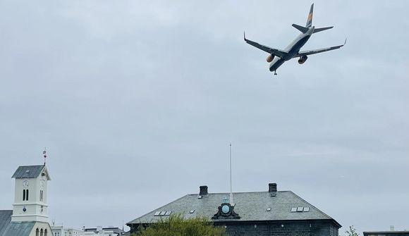 Boeing 757 lenti á Reykjavíkurflugvelli