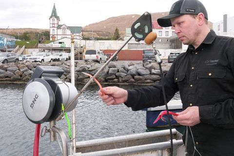Hörður Sigurgeirsson var að gera klárt í gær.