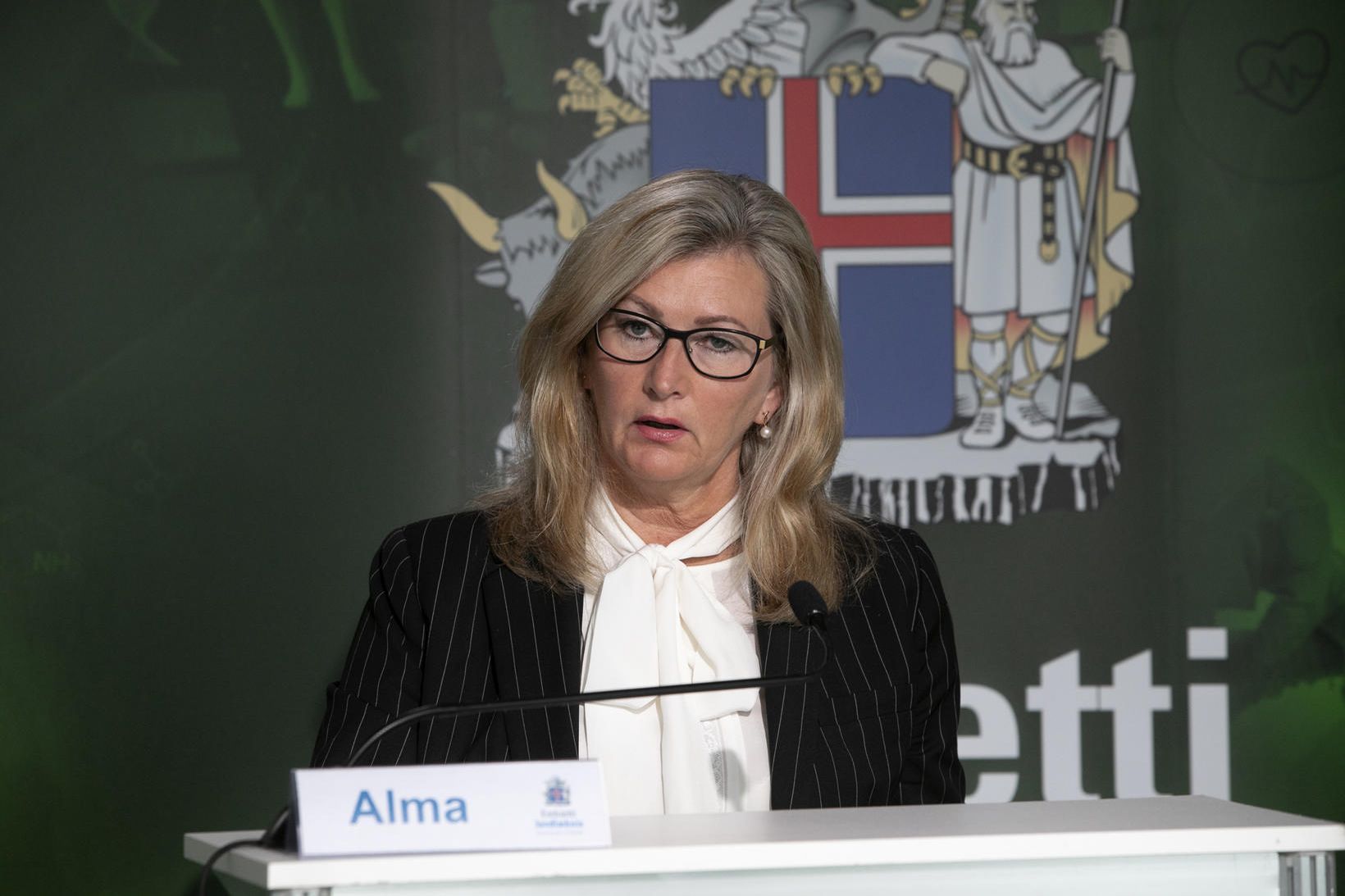 Alma Möller landlæknir verður á báðum fundunum.