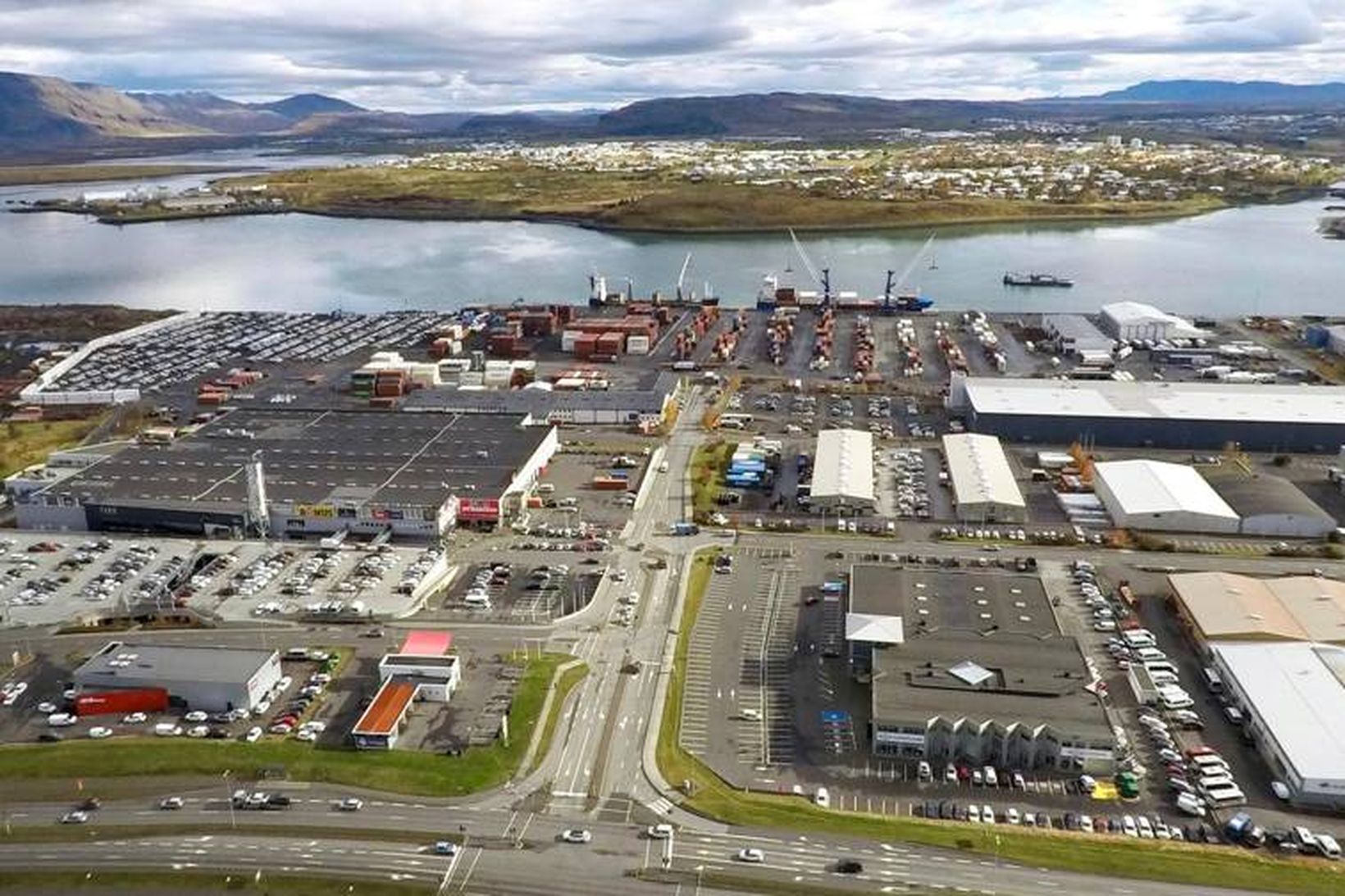 Gríðarlegar tafir eru rannsóknarefni