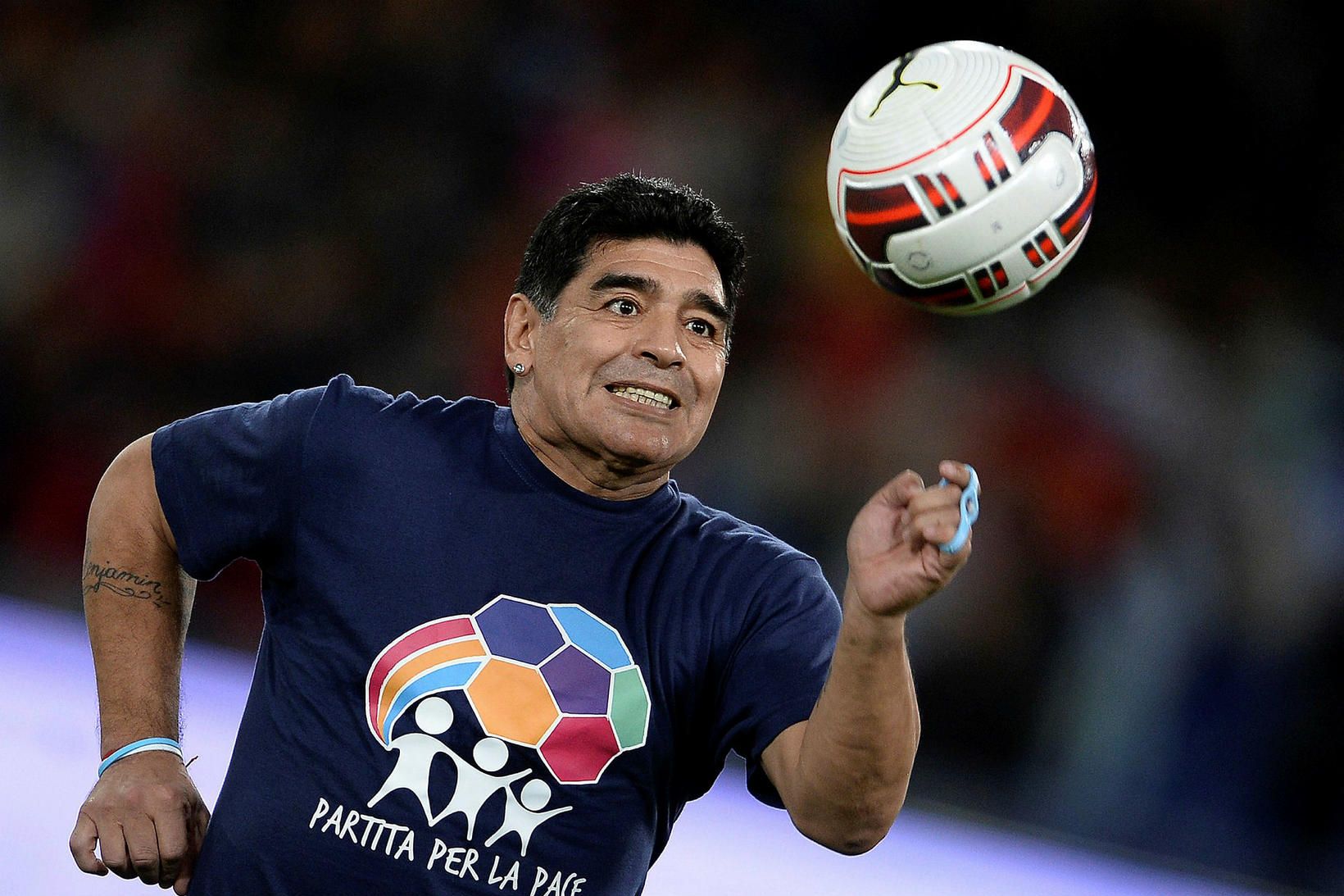 Diego Armando Maradona lést á heimili sínu í gær en …