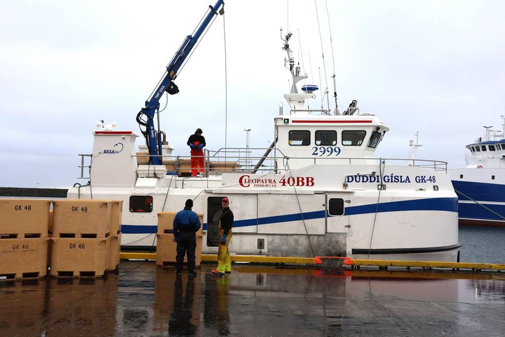 Landað úr Dúdda Gísla í Grindavík. Fagur er fiskurinn úr …