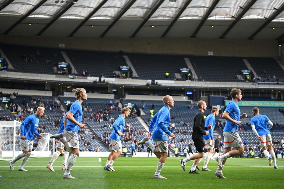 Hitað upp á Hampden Park.