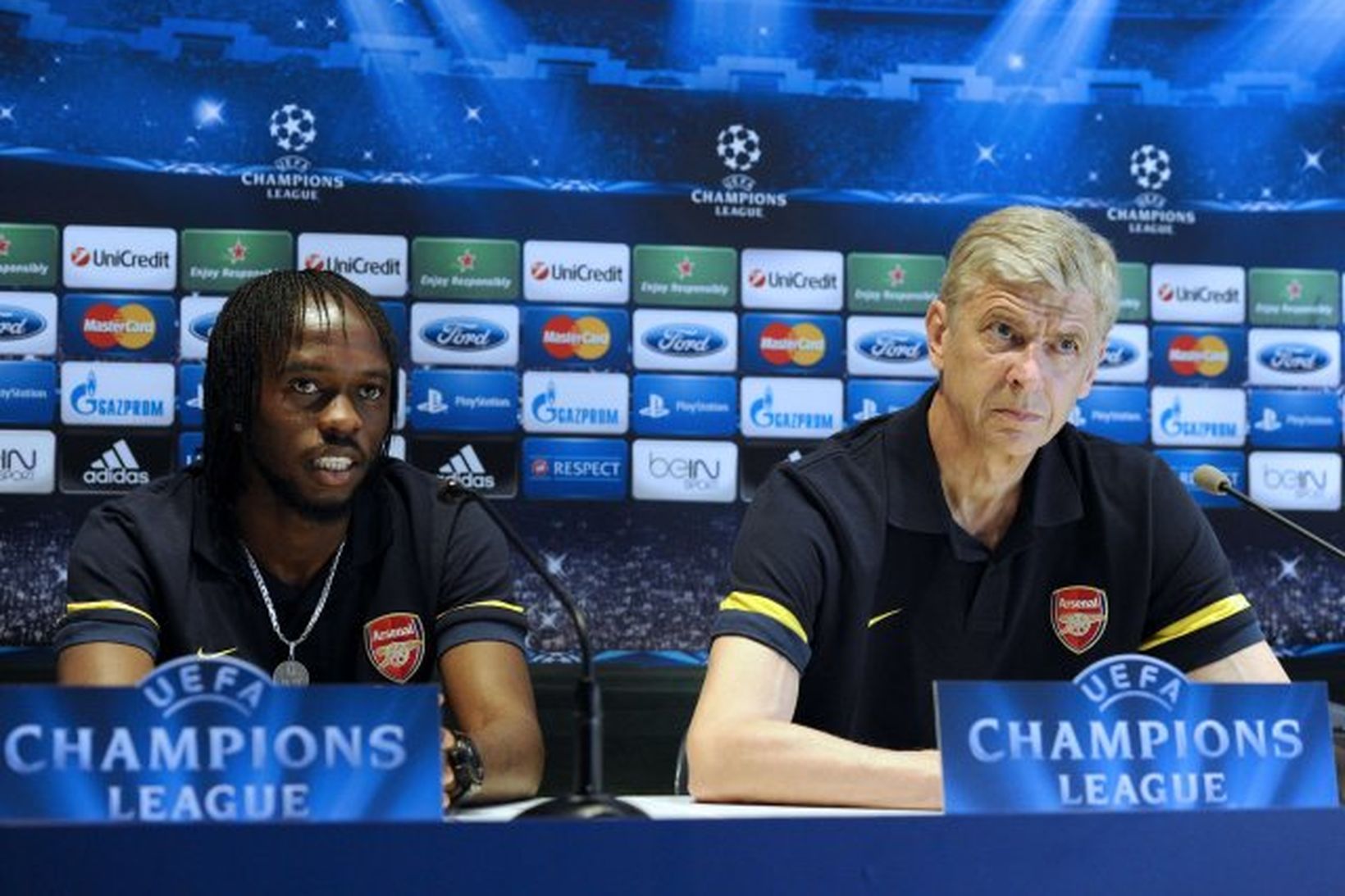 Sóknarmaðurinn Gervinho og Arsene Wenger á fréttamannafundi í Montepellier í …