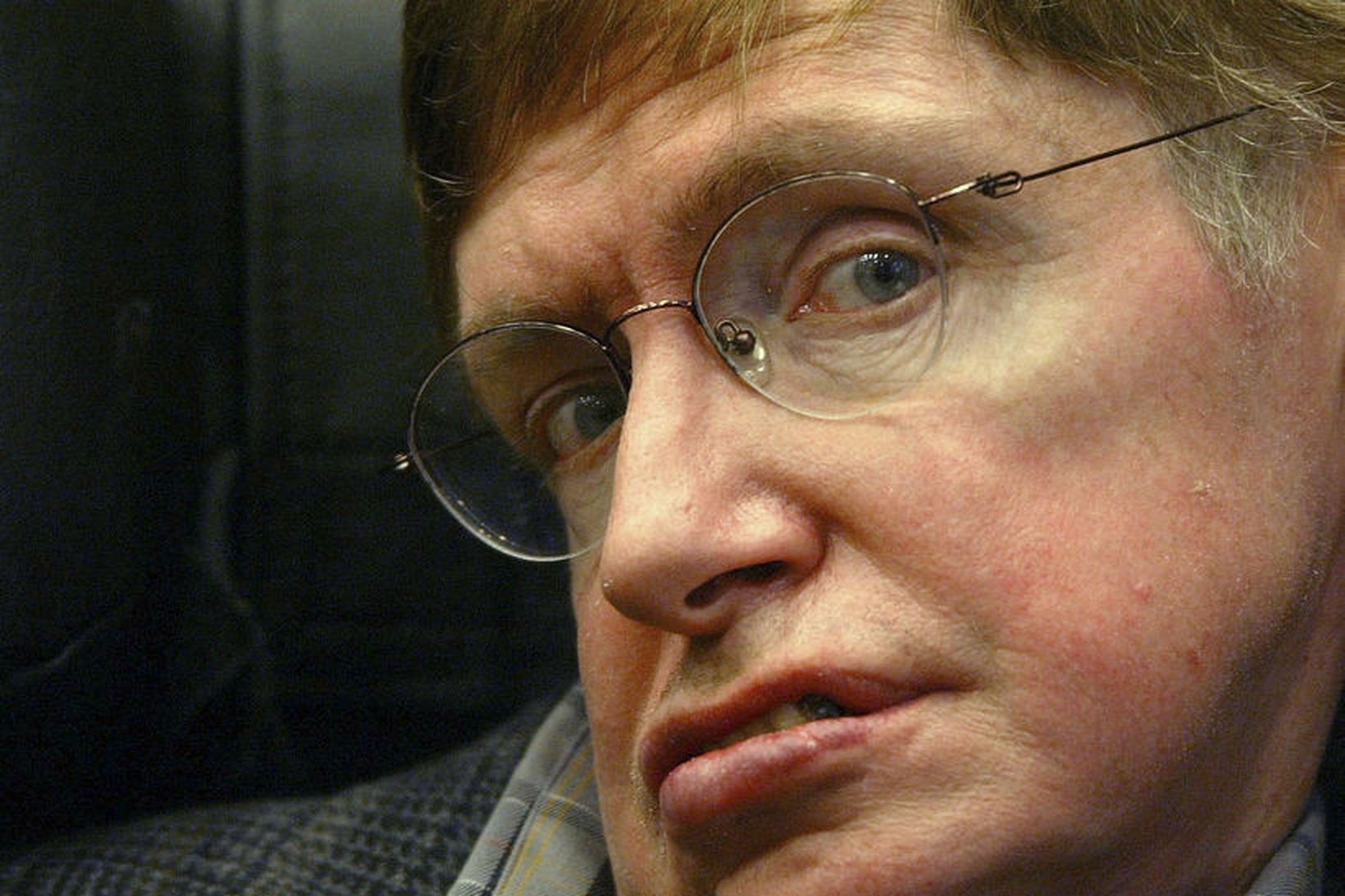 Stephen Hawking er látinn 76 ára að aldri.