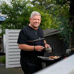 Magnús Örn fer á kostum við grillið