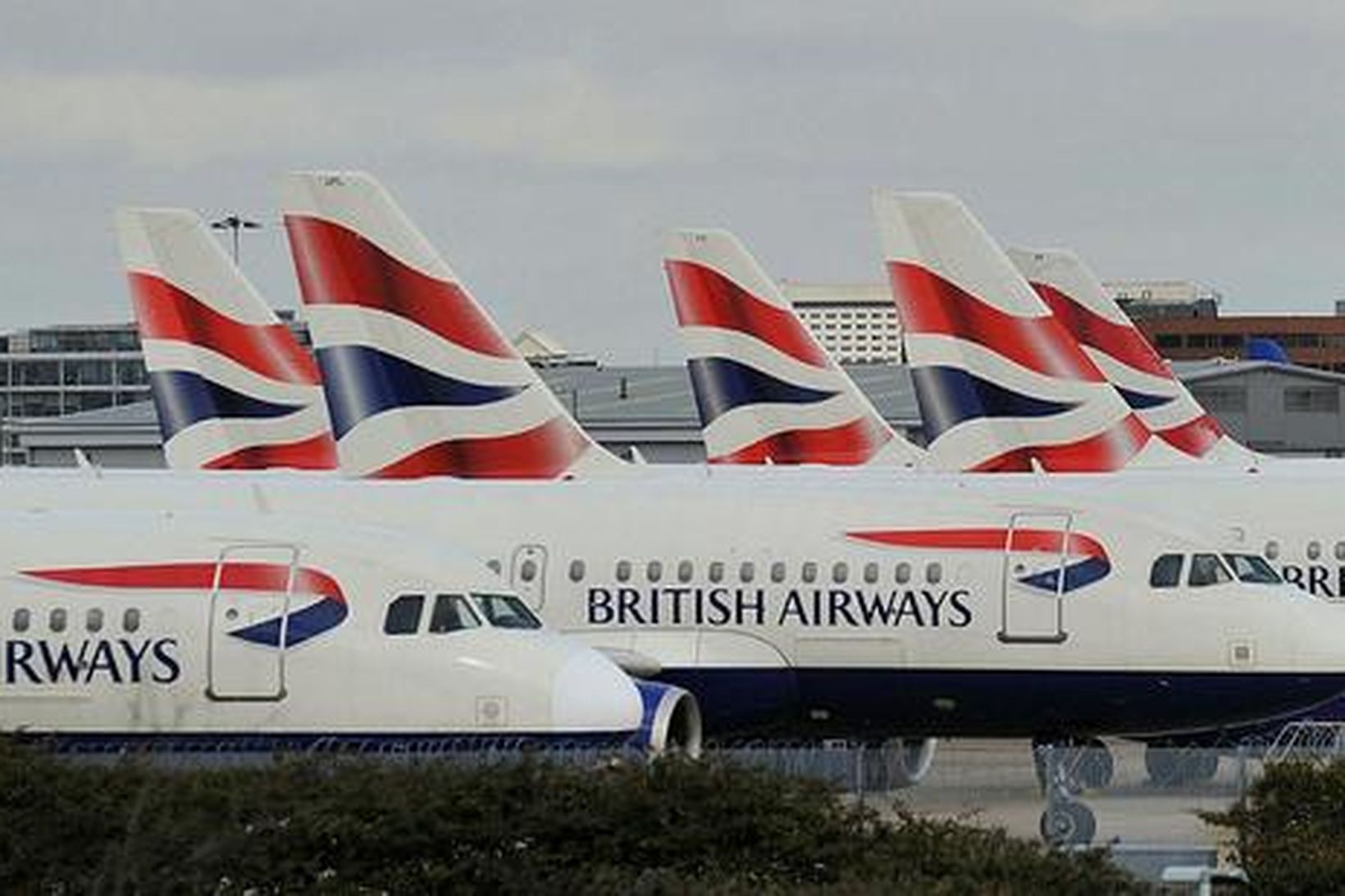 British Airways-þotur á Heathrow-flugvelli.