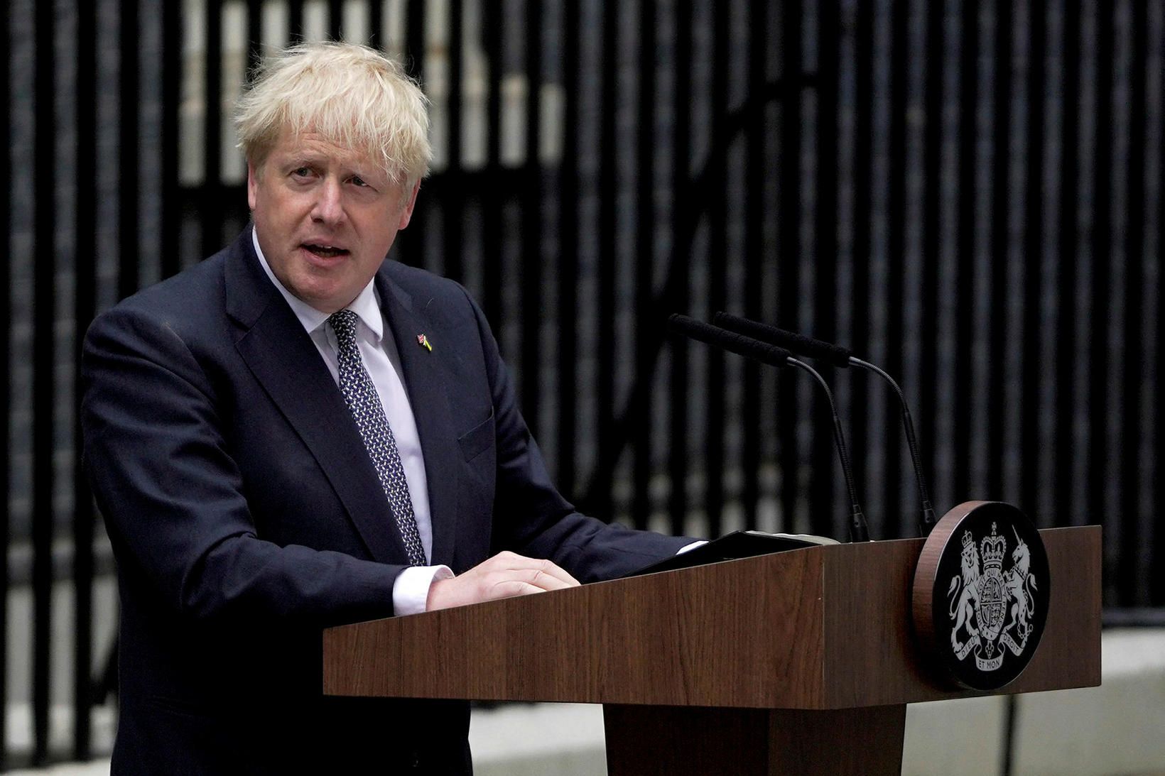 Boris Johnson fyrir framan Downingstræti í morgun.