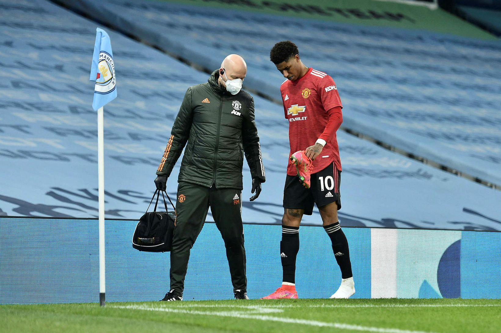 Marcus Rashford meiddist í leiknum gegn Manchester City.