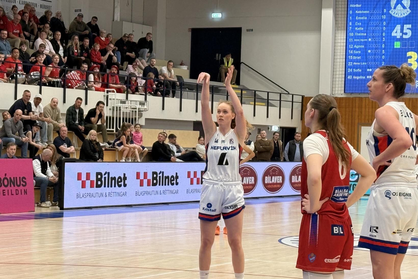 Keflavík niðurlægði Hauka og jafnaði einvígið