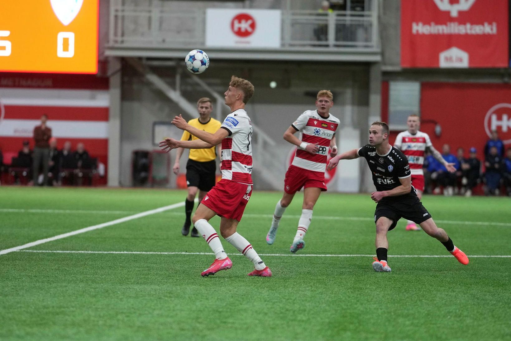HK-ingurinn Dagur Orri Garðarsson með boltann í leiknum í Kórnum …