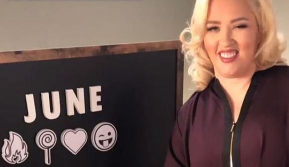 Mama June hent út af hóteli