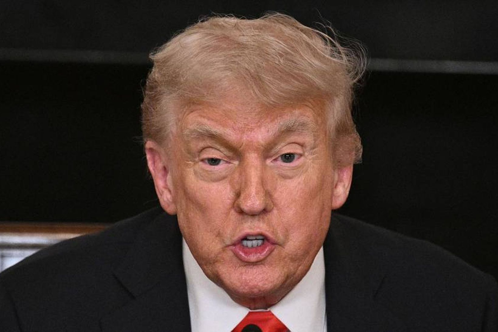 Trump-stjórnin leggur nú allt í sölurnar til að snúa efnahag …