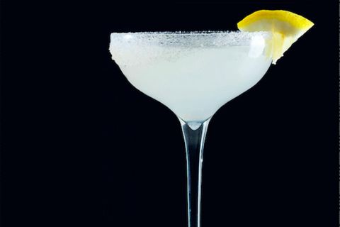 Lemon Drop er sumarlegur og ferskur kokteill fyrir þá vandlátu.