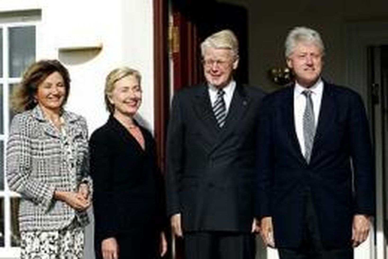 Bill og Hillary Clinton ásamt Ólafi Ragnari Grímssyni og Dorrit …