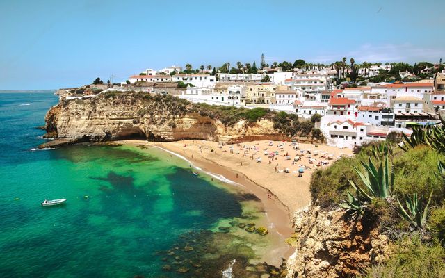 Algarve.
